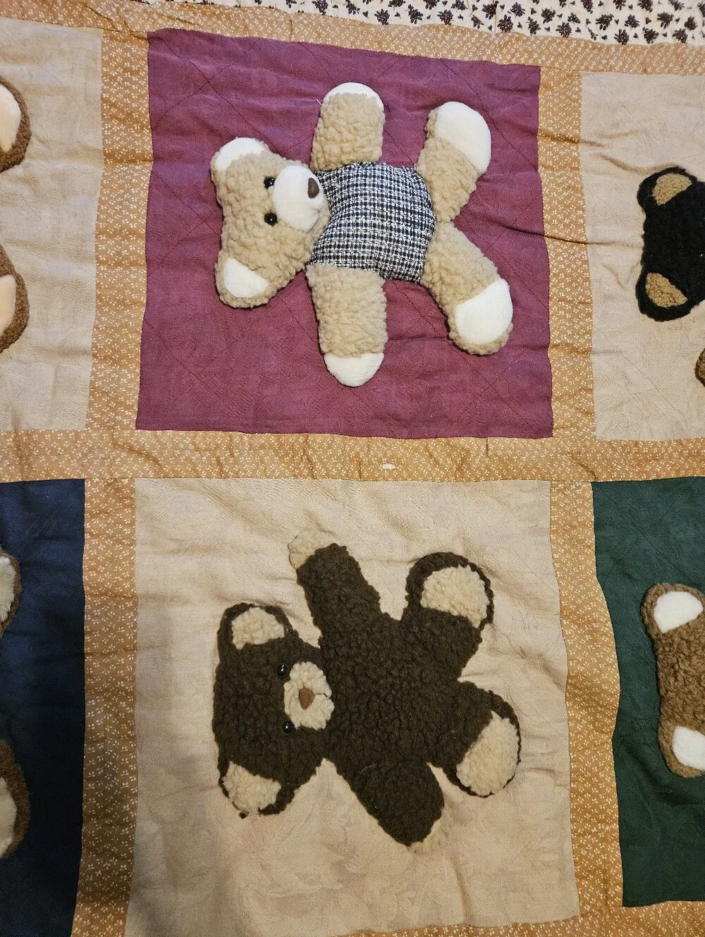 Vintage Cracker Barrel 3D Teddy Bear Quilt Crib Blanket Wall Hanging